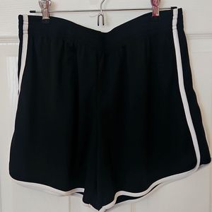 Women's Attivo activewear shorts, black, M